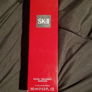 Sk-ll facial treatment essence